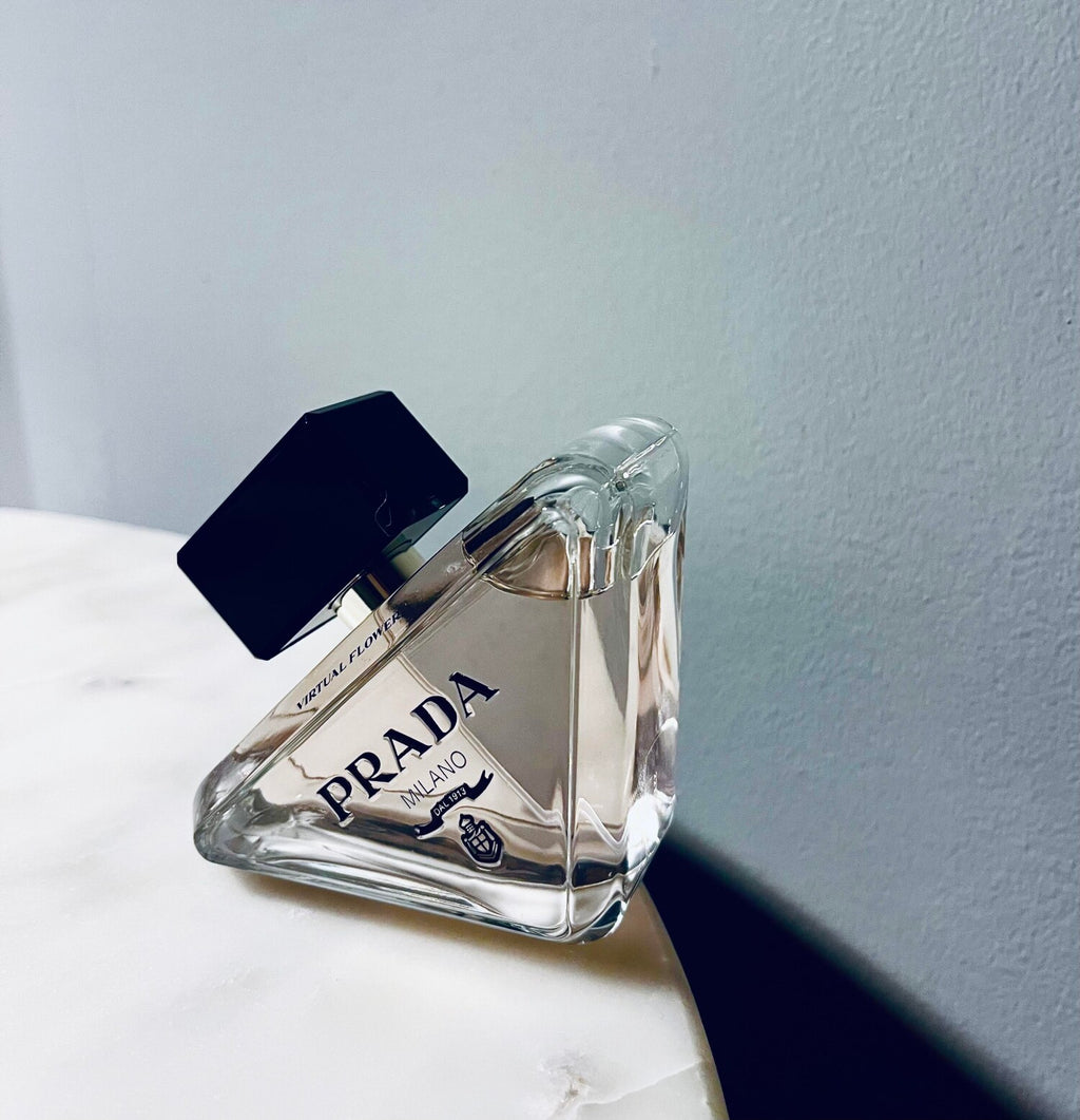 Prada Paradoxe Virtual Flower